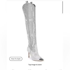 Gianni Bini Katyanna Boots Silver Rhinestone New With Tag in Plastic, 8.5